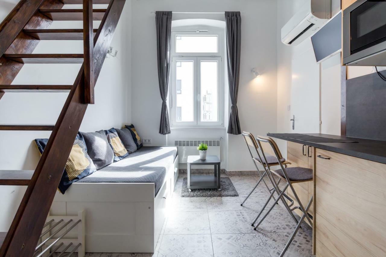 Flexible Selfcheckins 13 & 14 - Le Petit & Le Grand Zagreb - Centre - New - Apartments Repinc Ngoại thất bức ảnh